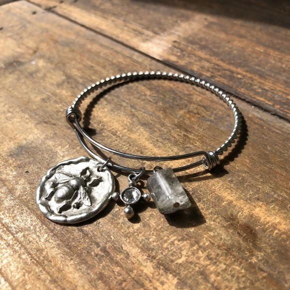 🐝BEE Phantom Quartz Bangle Bracelet - Picture 5 of 6